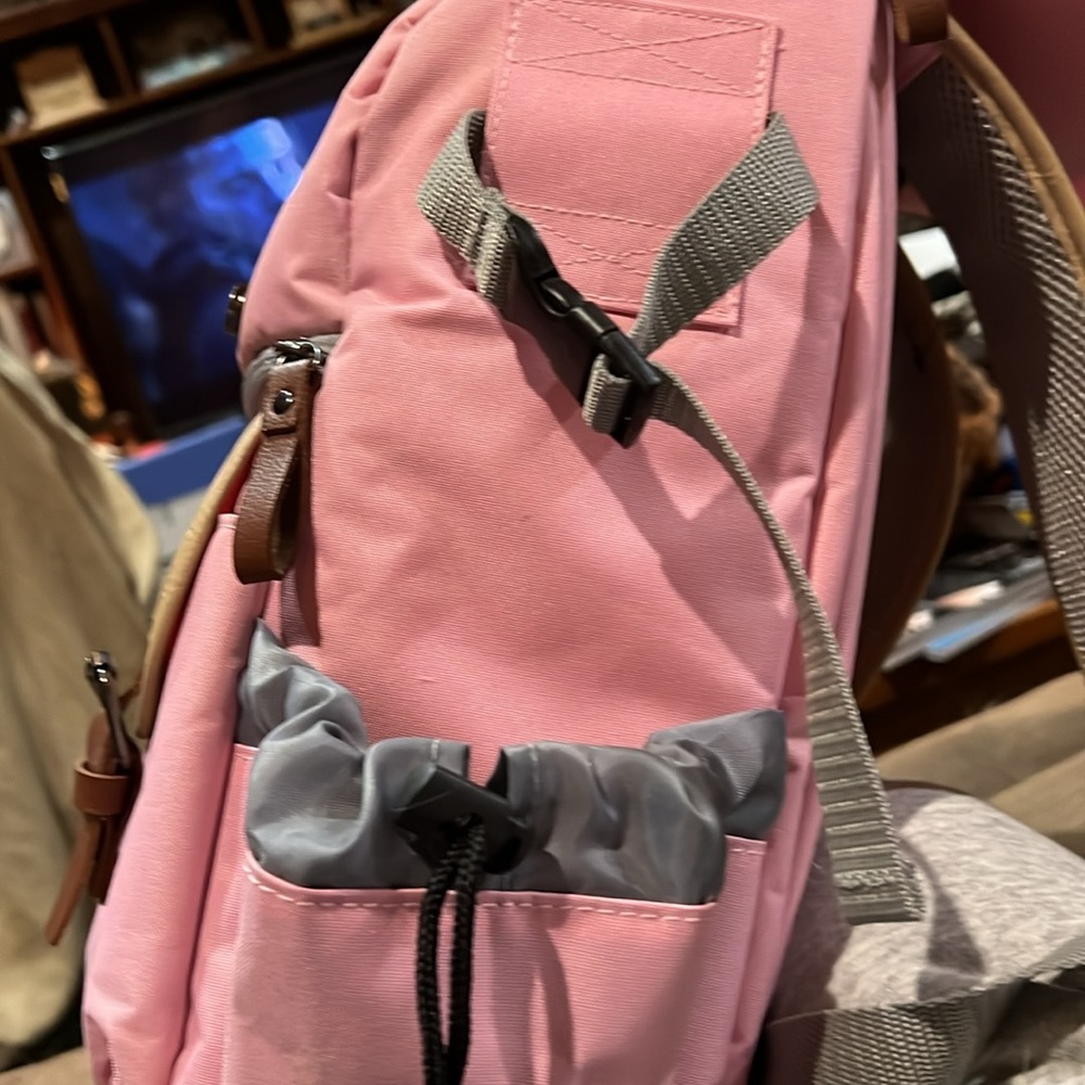 NEW w/out tags, pink camera backpack! Great for organizing. - Picture 7 of 8